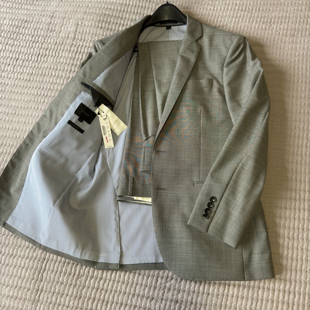 J. Crew Mens NWT Two Piece Suit Italian Wool 38S 31x32 Sleeve Button